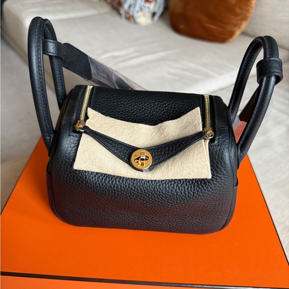Brand new Hermes Mini Lindy in Black Noir.